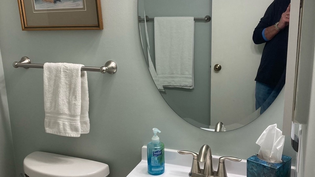 Photo of Bathroom in Beachwalk