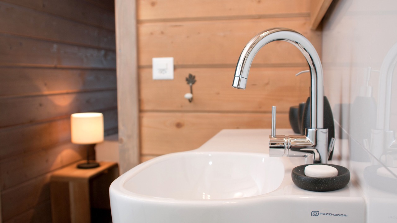 Photo of Bathroom in Vex