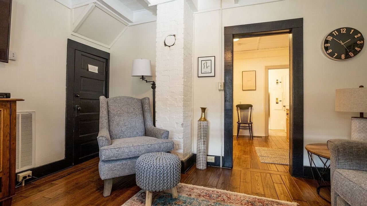 Photo of Livingroom in Draper