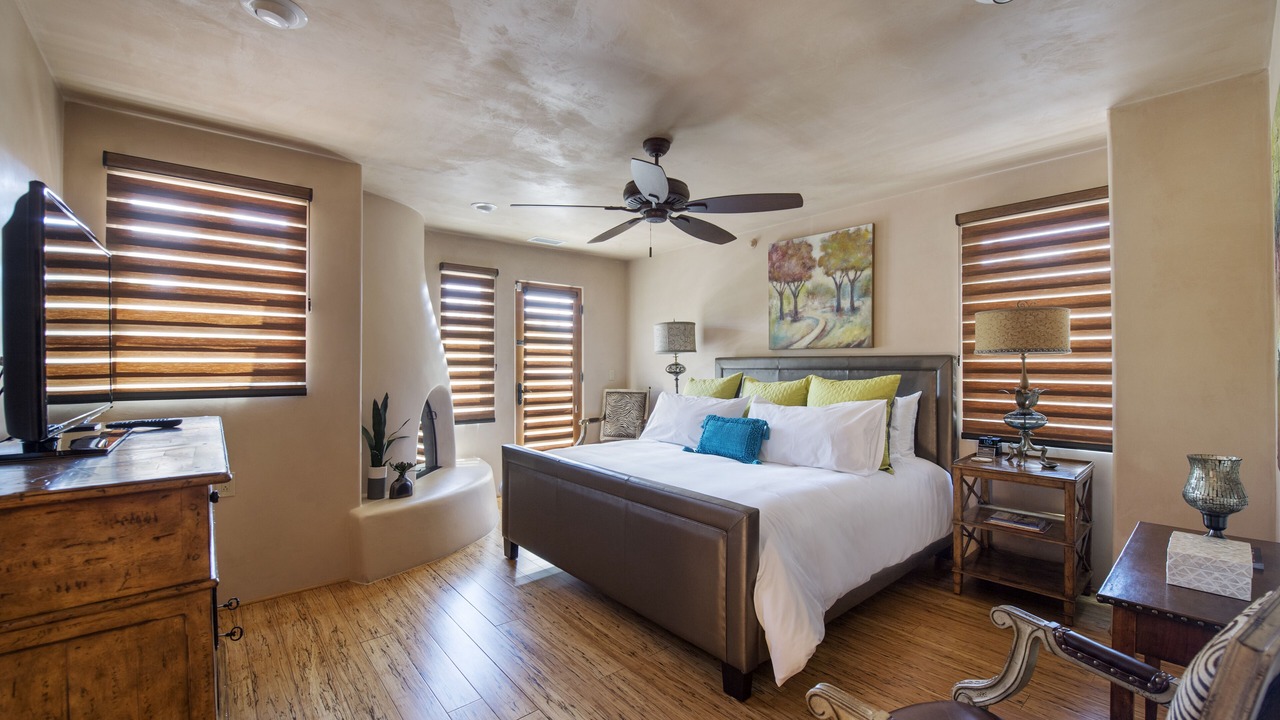 Photo of Livingroom in Downtown Santa Fe
