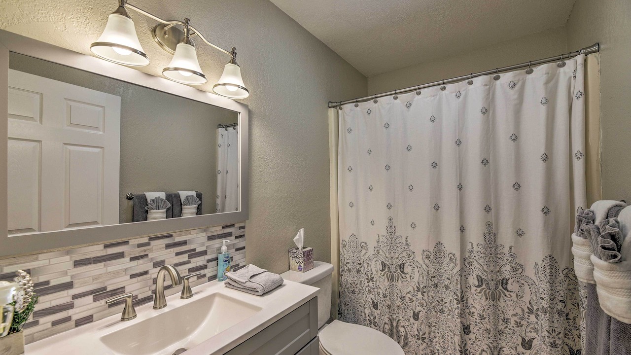 Photo of Bathroom in Calico Rock