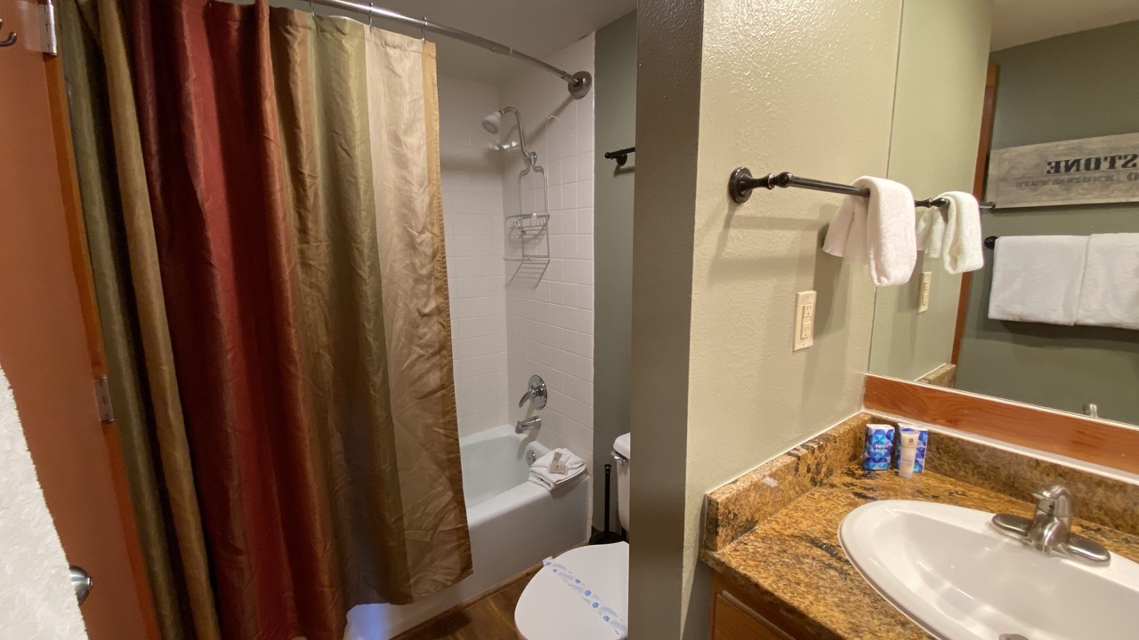 Photo of Bathroom in Lakeside Village