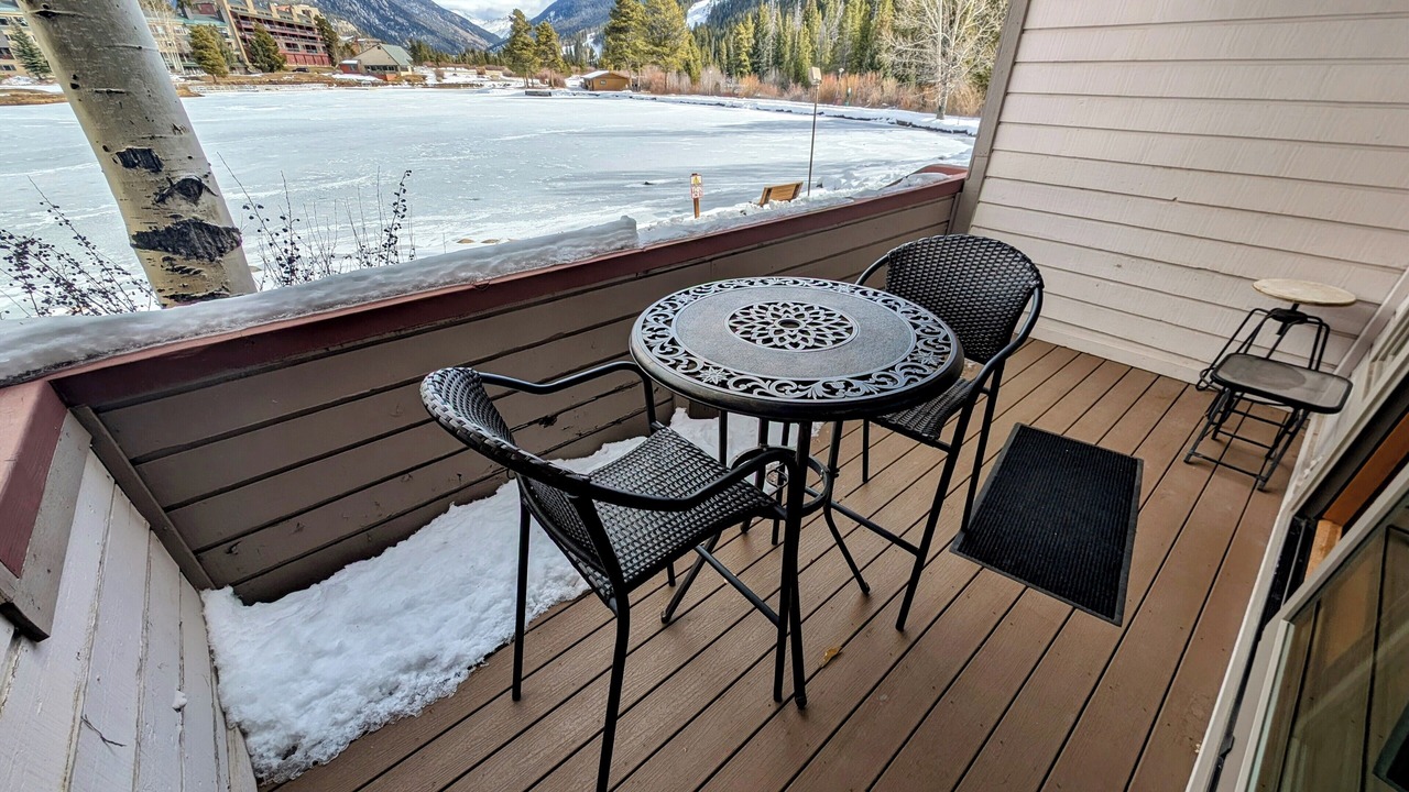 Photo of Patio Balcony in Lakeside Village