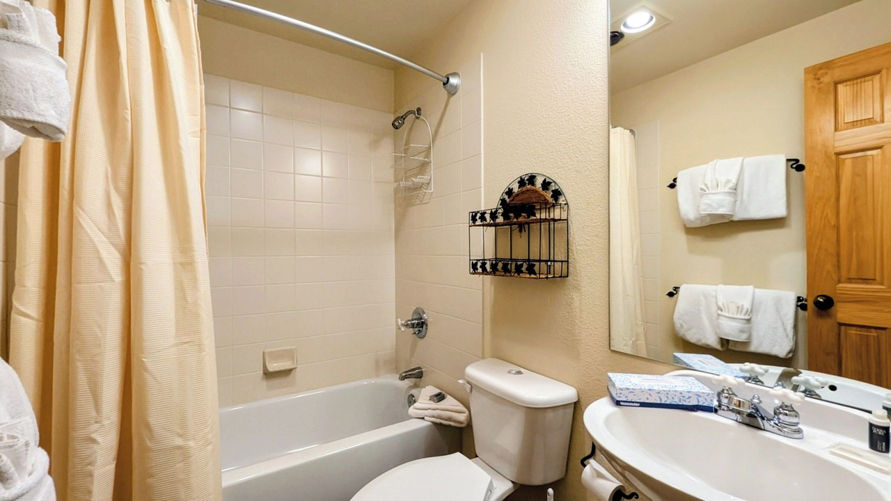 Photo of Bathroom in Mountain House