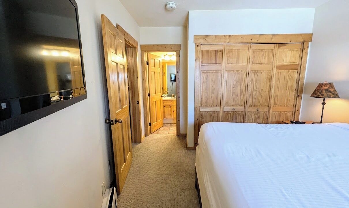 Photo of Bathroom in Mountain House