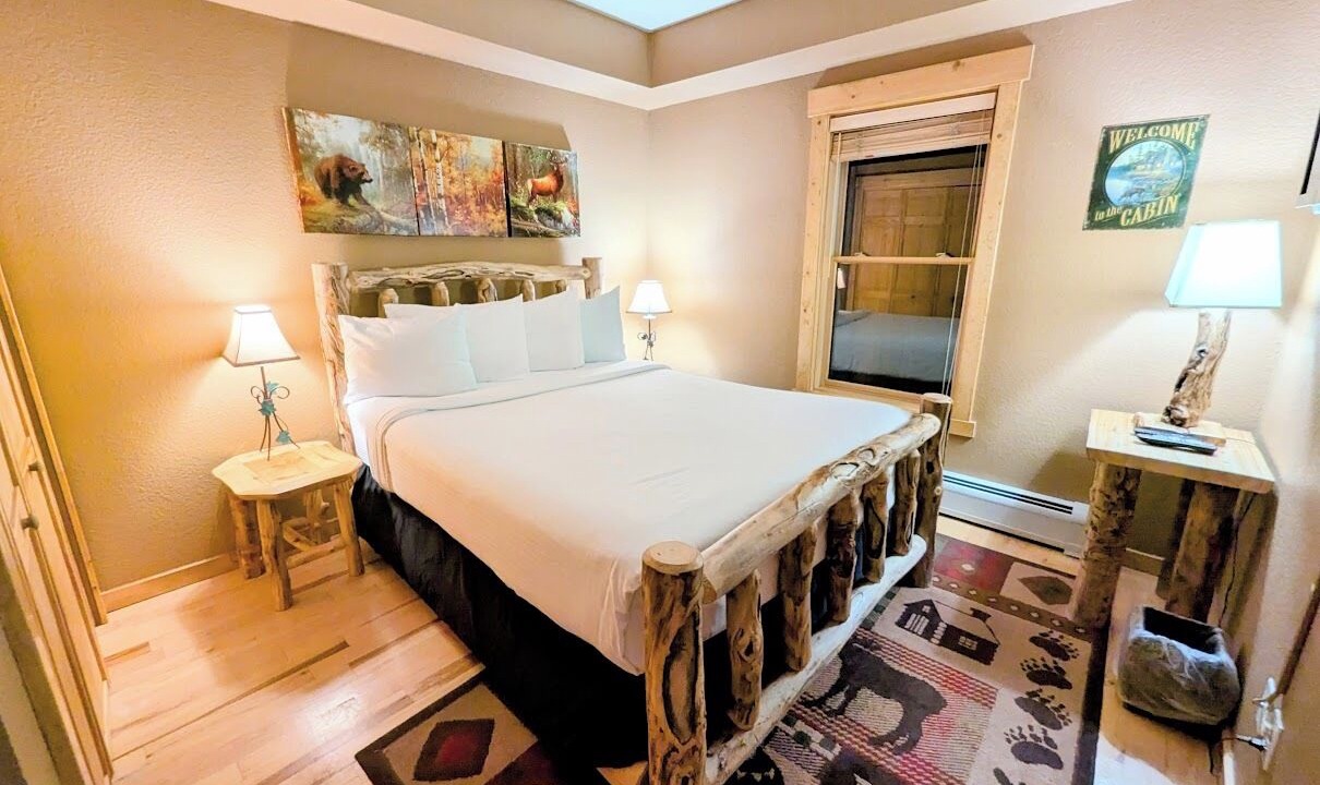 Photo of Bedroom in Mountain House