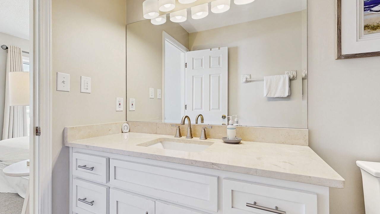 Photo of Bathroom in Gulf Trace