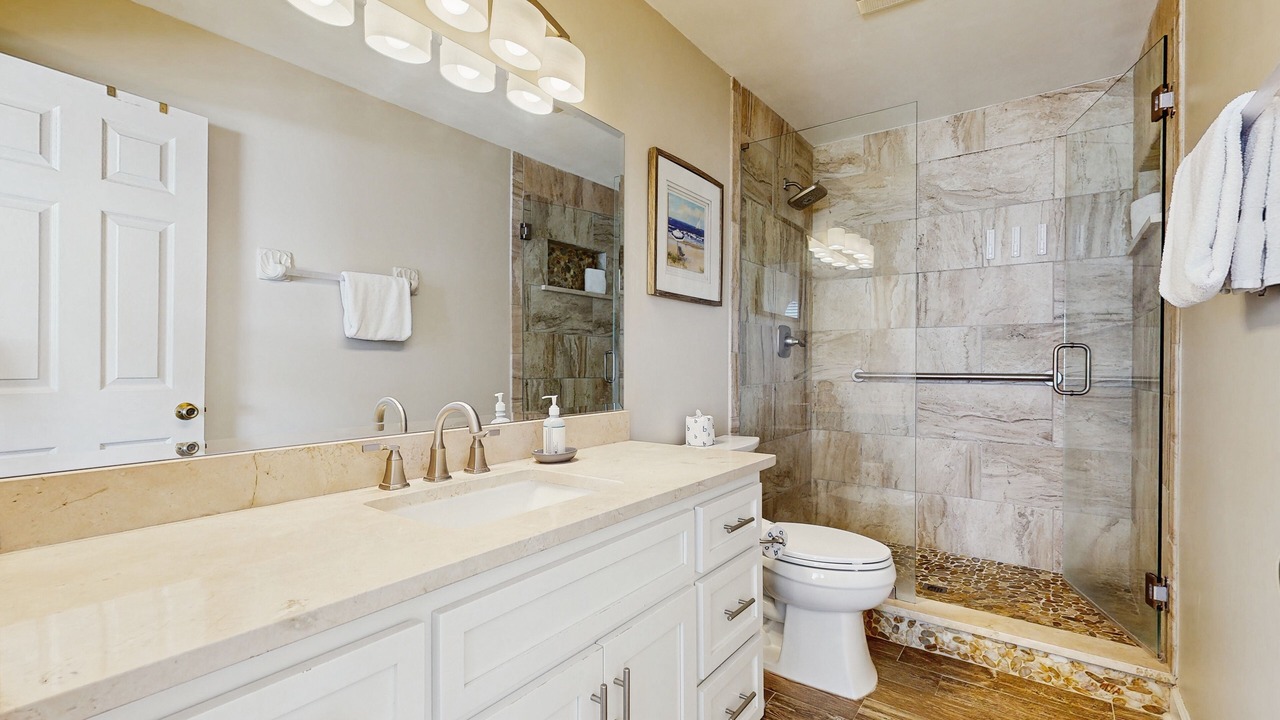 Photo of Bathroom in Gulf Trace