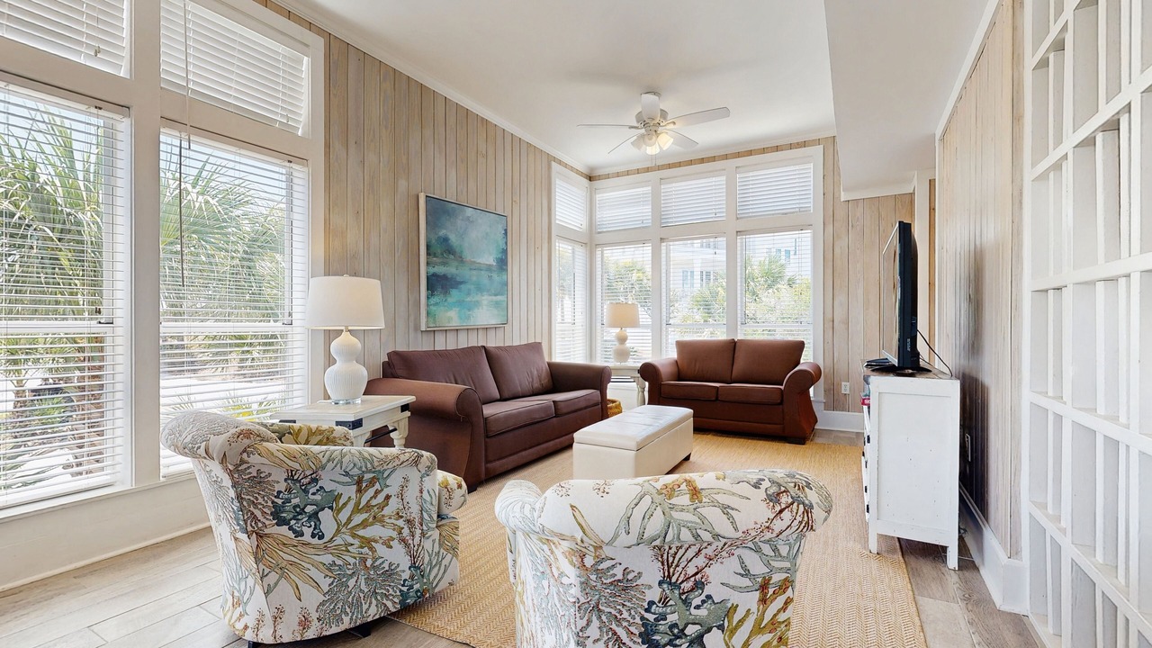 Photo of Livingroom in Gulf Trace