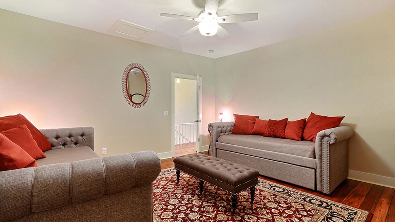 Photo of Livingroom in Savannah Victorian District