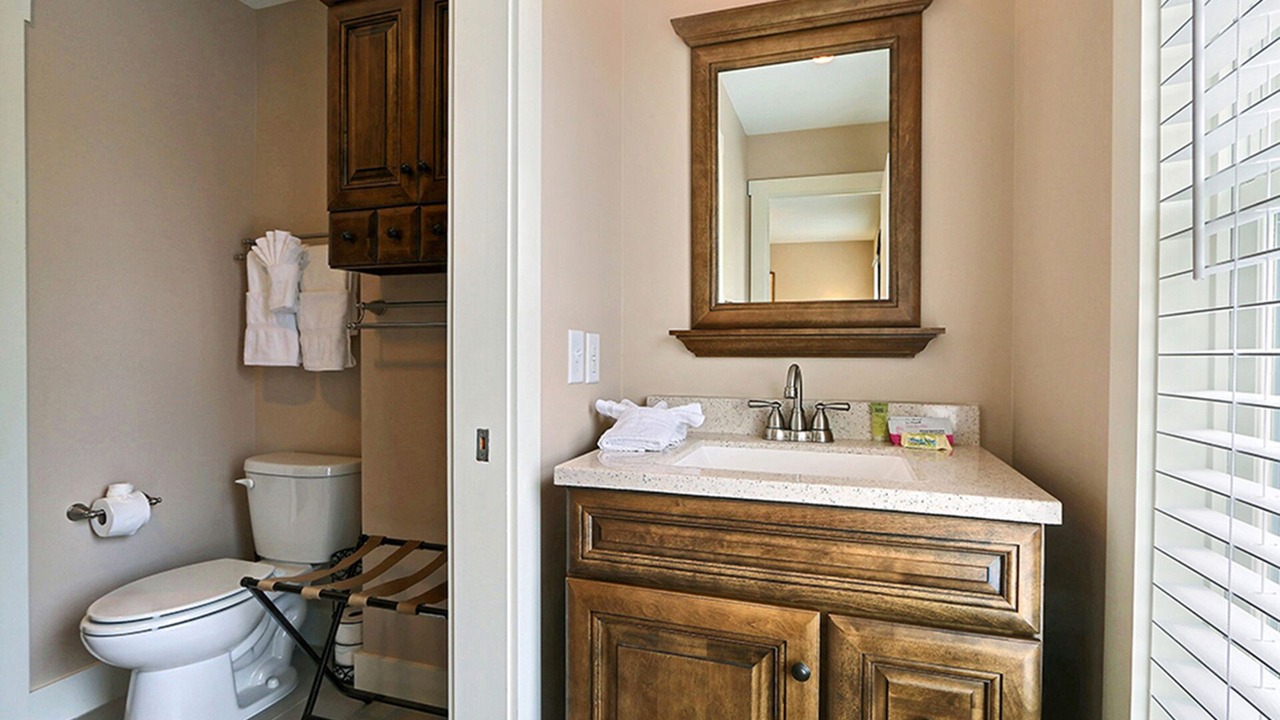 Photo of Bathroom in Savannah Victorian District