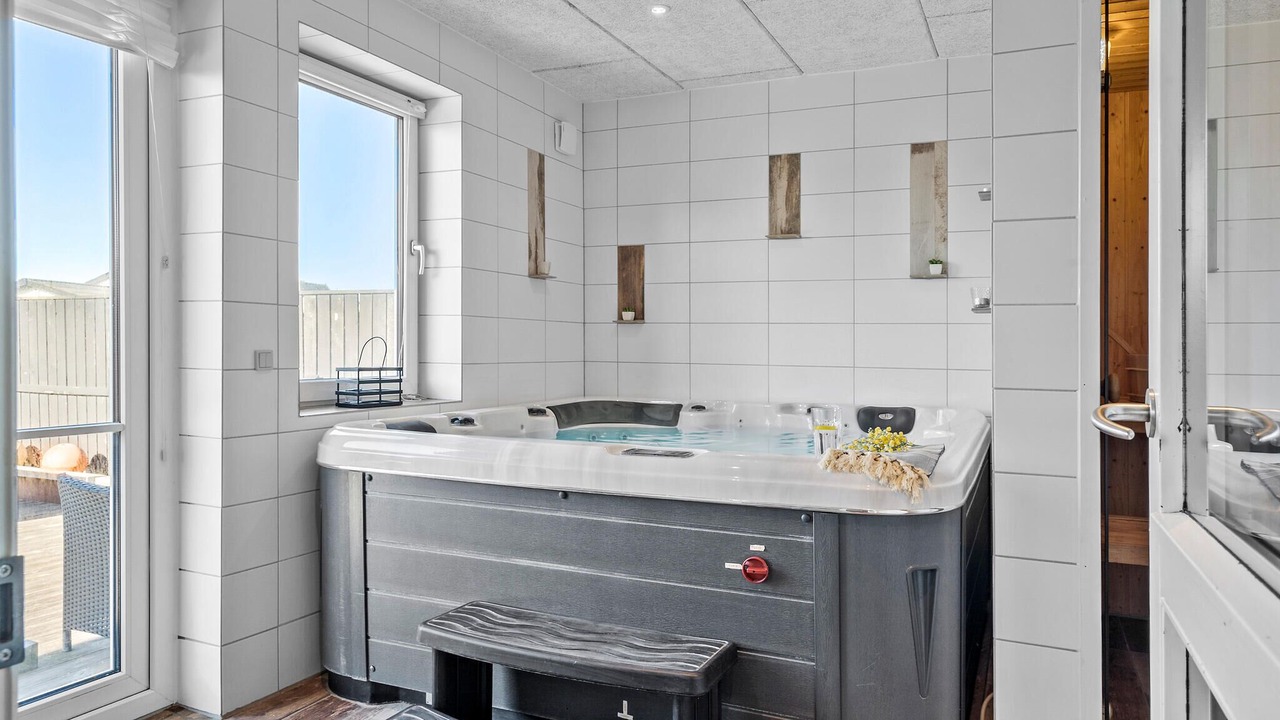 Photo of Bathroom in Thyboron