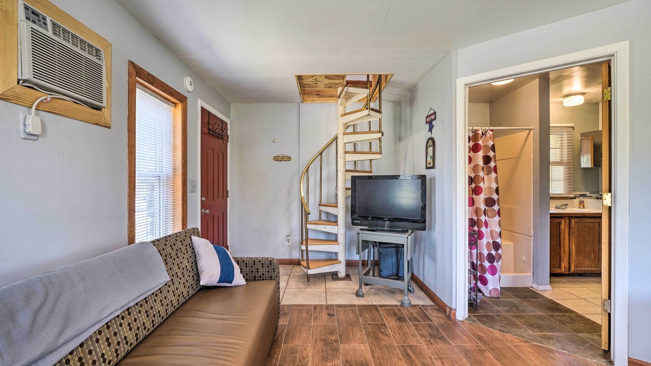 Photo of Livingroom in Tower Heights