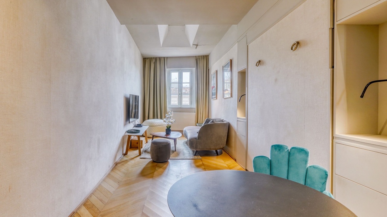 Photo of Livingroom in Hotel de Ville - Quinconces