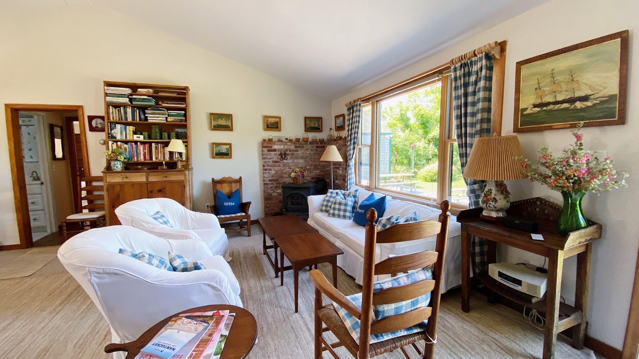 Photo of Livingroom in Madaket