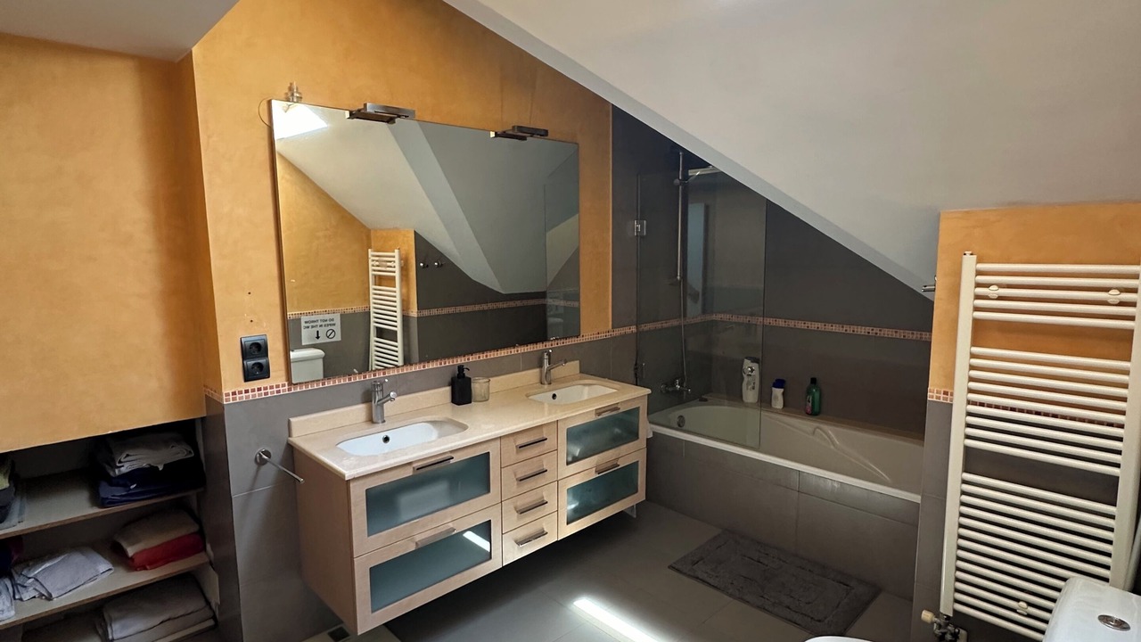 Photo of Bathroom in Gava