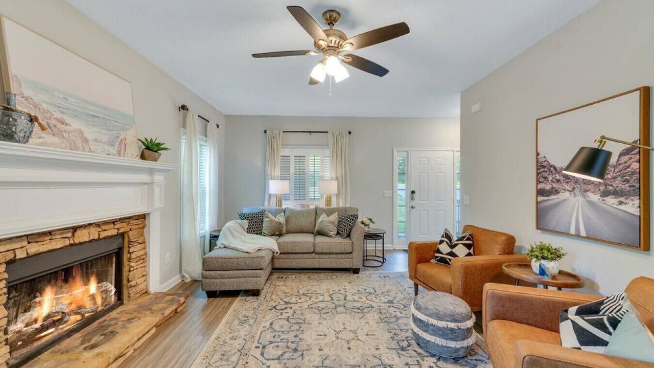 Photo of Livingroom in Acworth