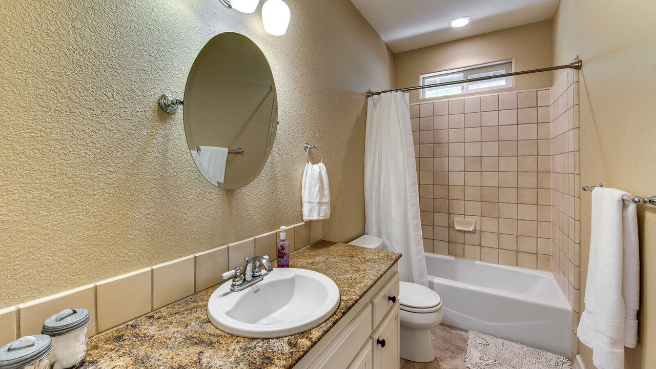 Photo of Bathroom in Murphys