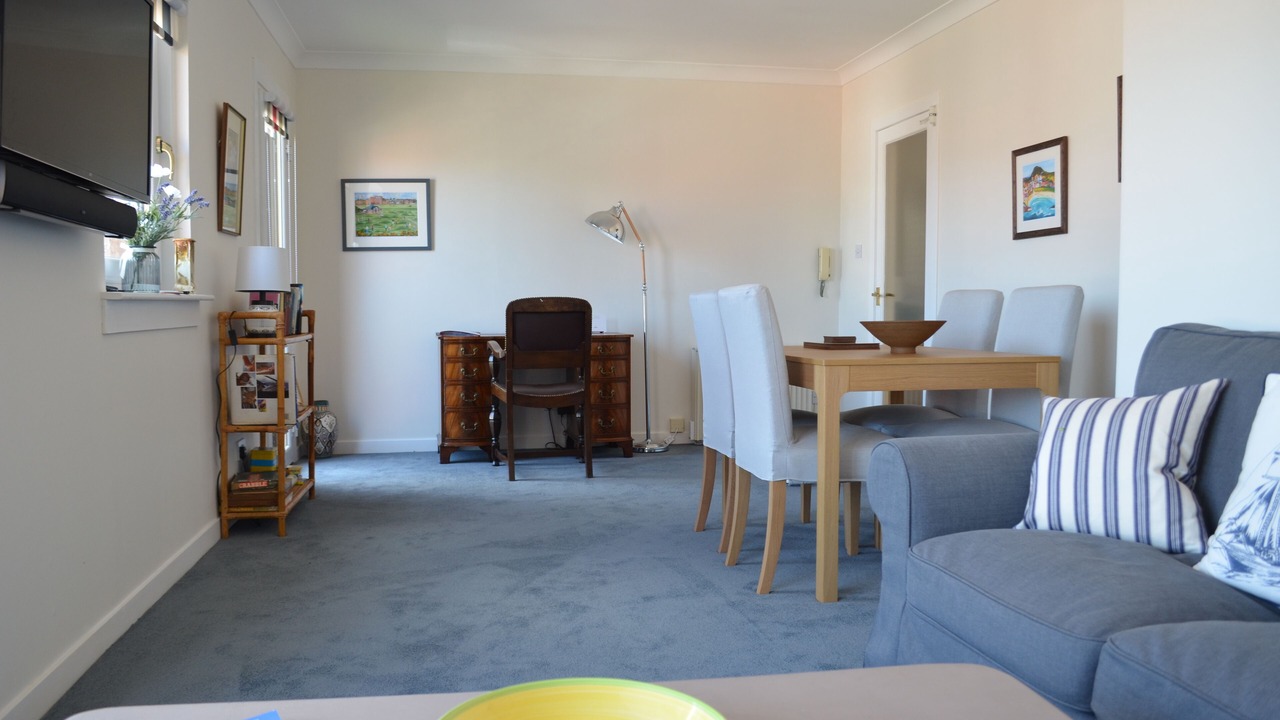 Photo of Livingroom in Dunbar