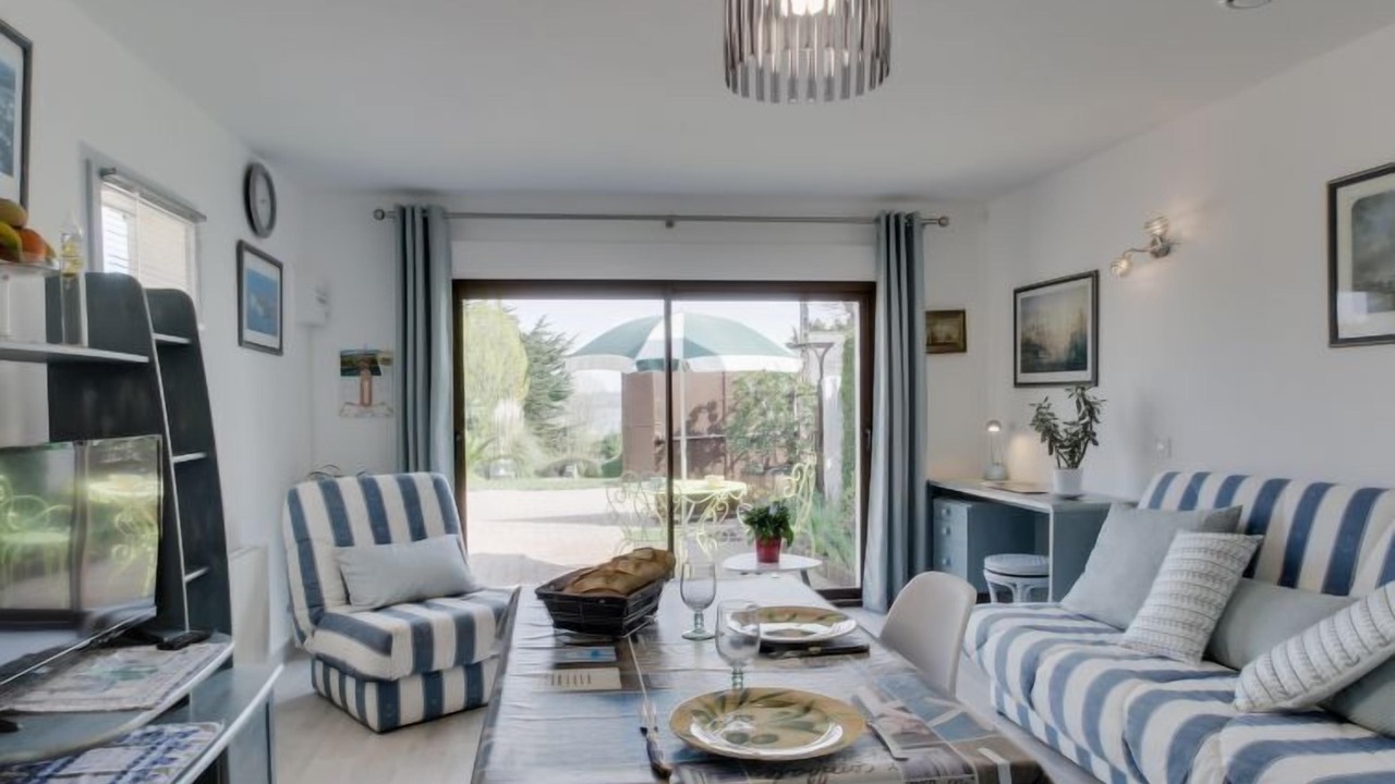 Photo of Livingroom in La Richardais