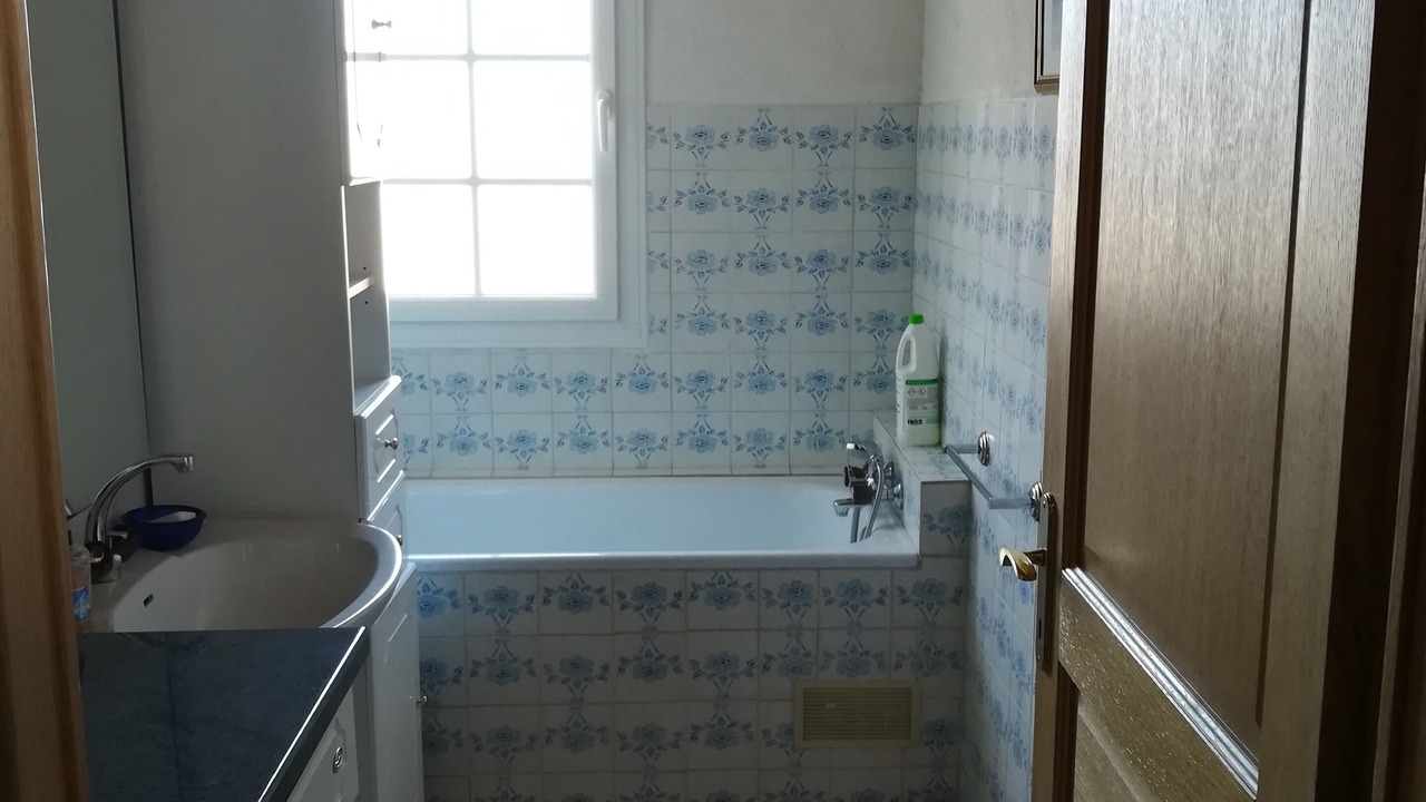 Photo of Bathroom in Chateauneuf-les-Martigues