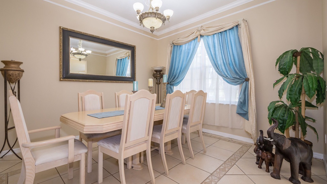 Photo of Bedroom in Buena Ventura Lakes