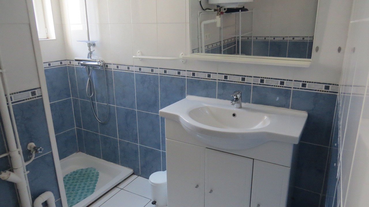 Photo of Bathroom in Saint-Pair-sur-Mer