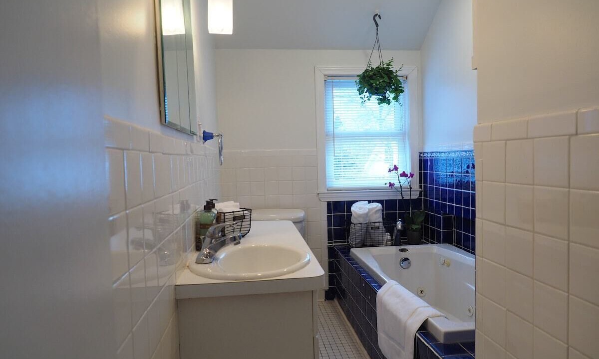 Photo of Bathroom in Morgan Point