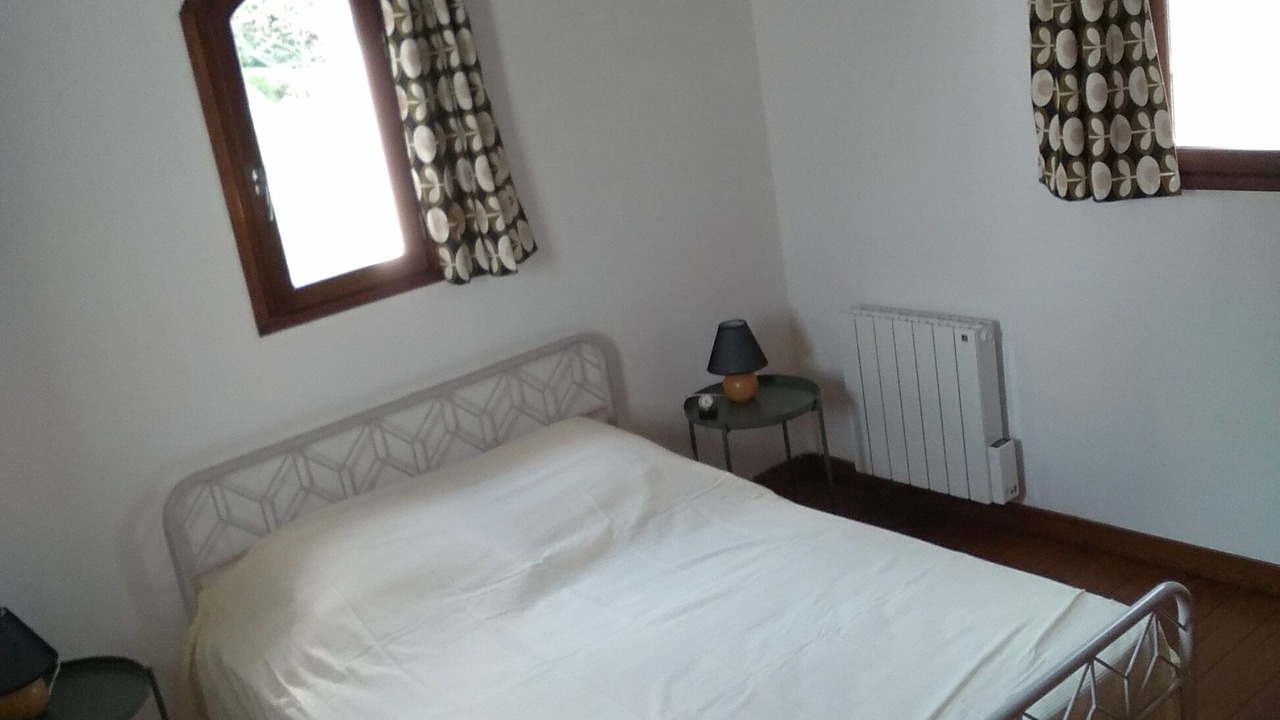 Photo of Bedroom in Colline-Beaumont