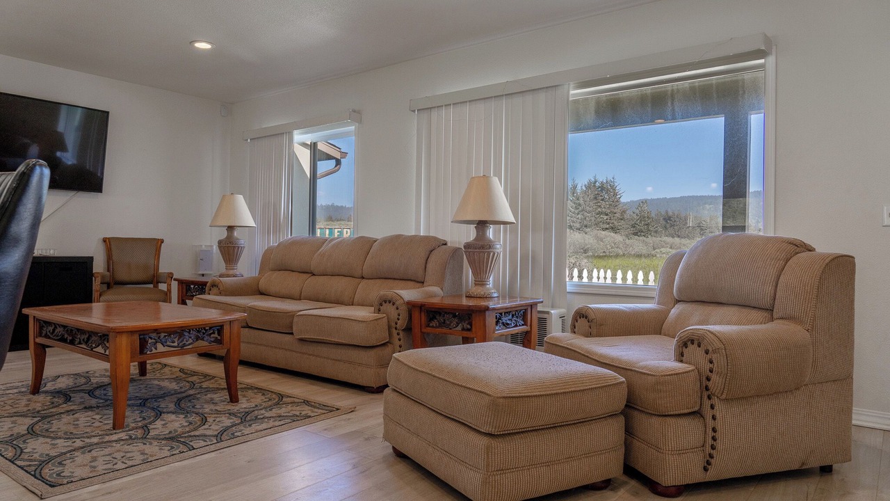 Photo of Livingroom in Bertsch-Oceanview