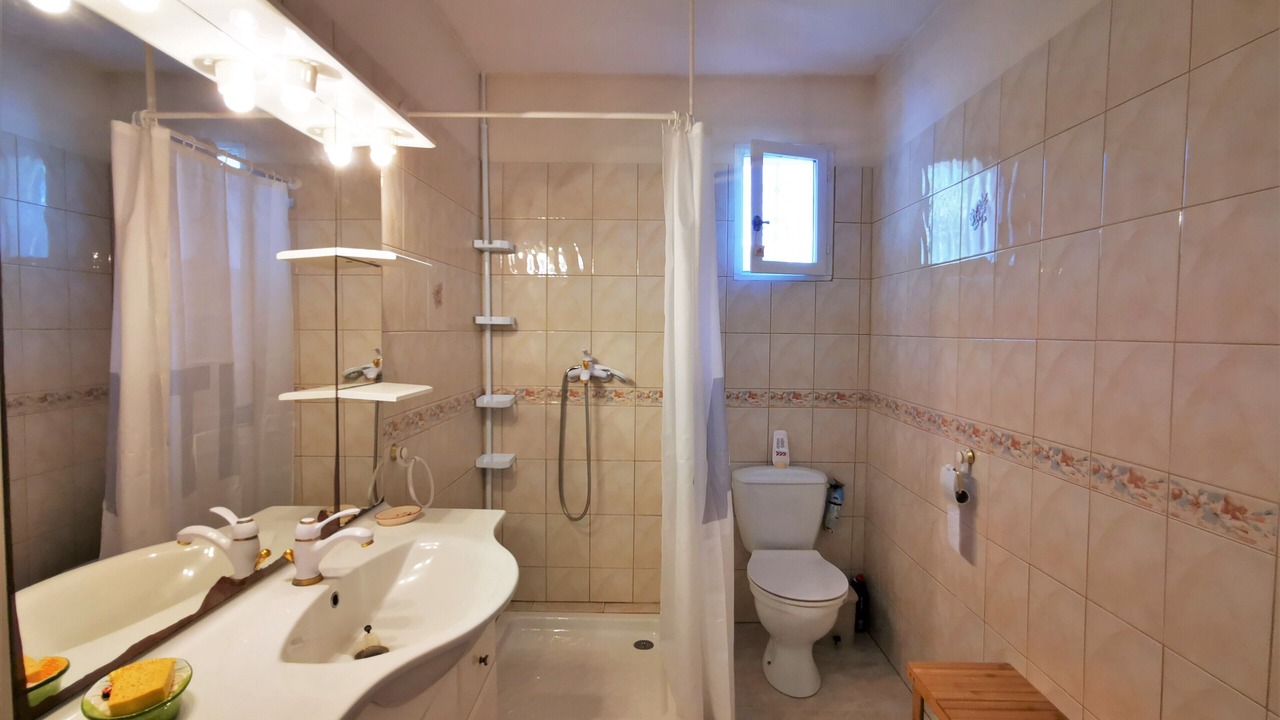 Photo of Bathroom in Grillon