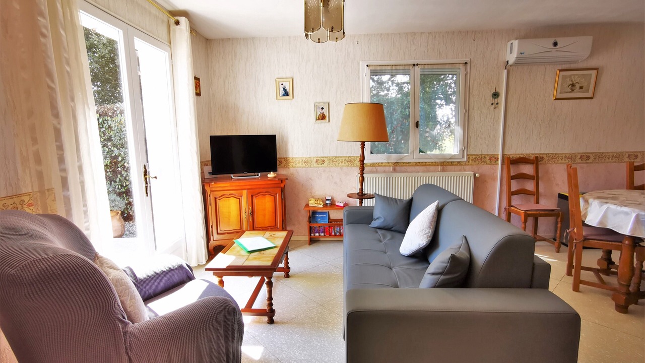 Photo of Livingroom in Grillon