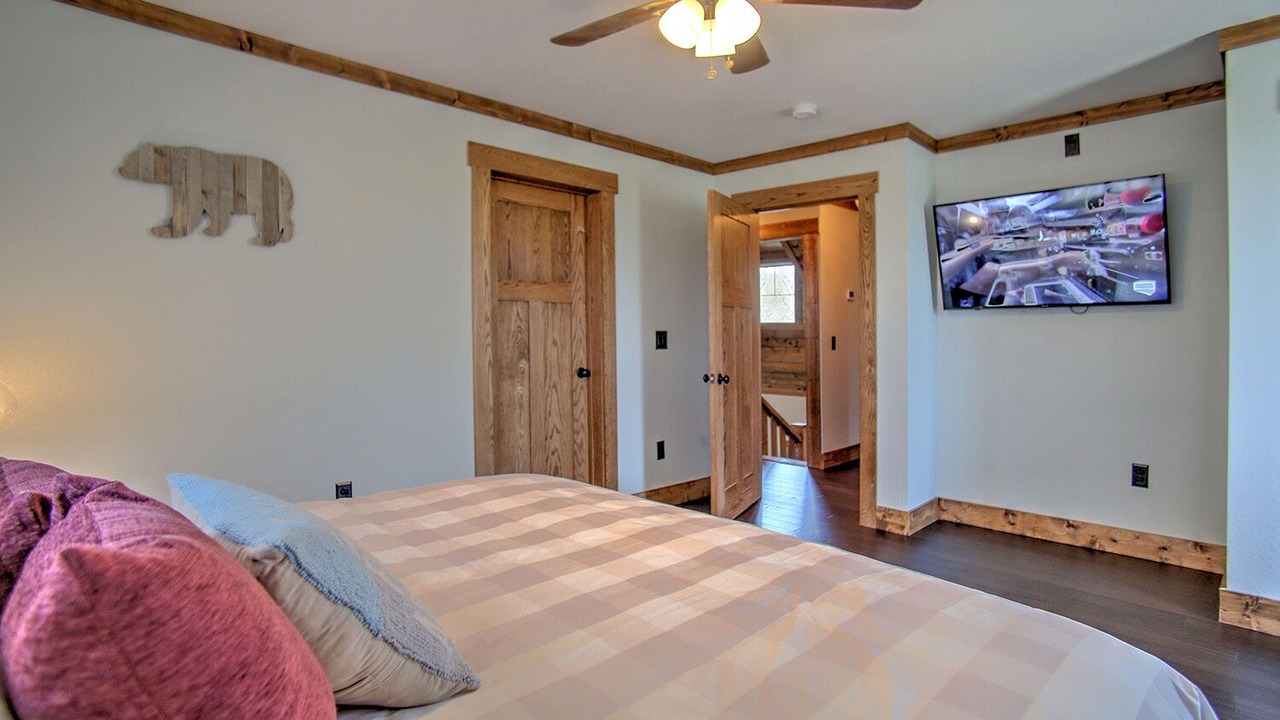 Photo of Bedroom in Chalet Village North