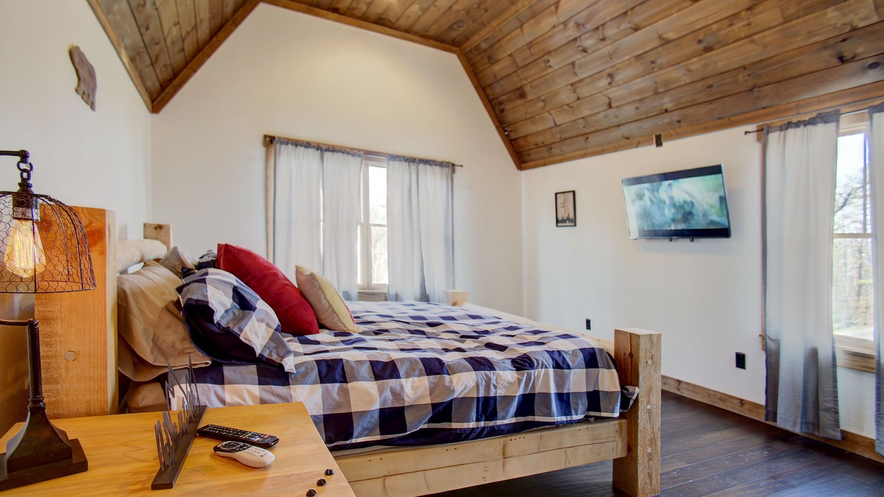 Photo of Bedroom in Chalet Village North