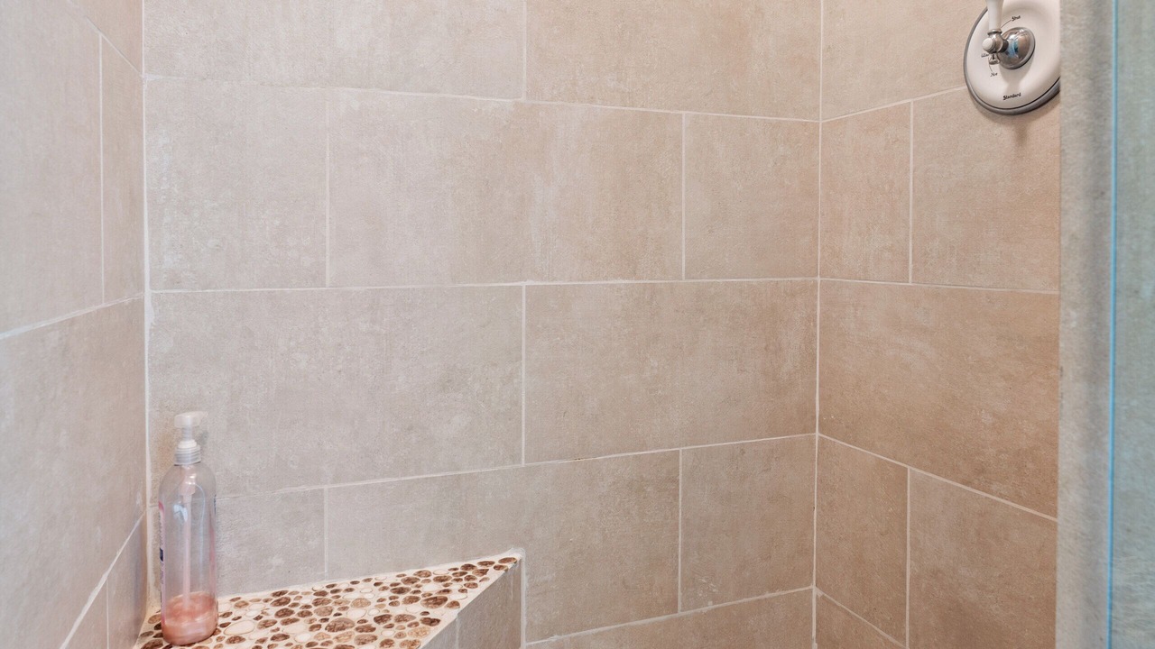 Photo of Bathroom in Cudjoe Gardens