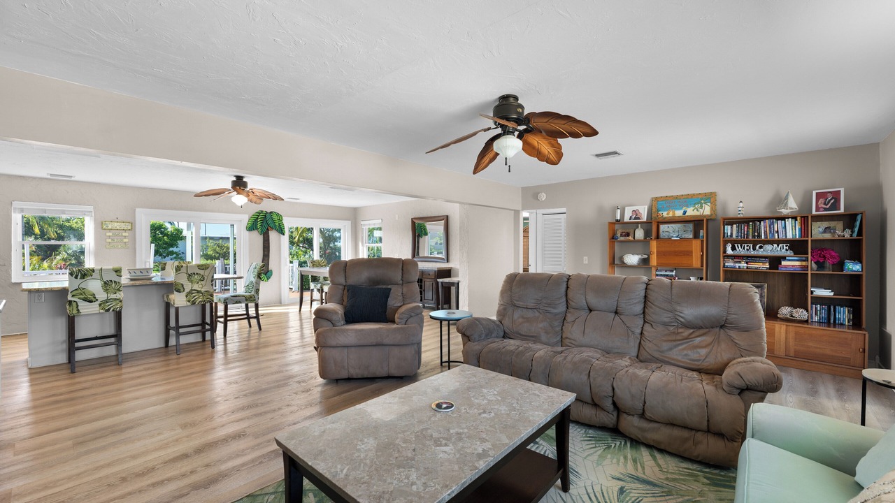 Photo of Livingroom in Cudjoe Gardens