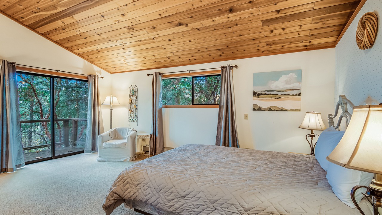 Photo of Bedroom in Orcas