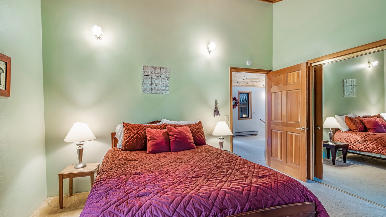 Photo of Bedroom in Orcas