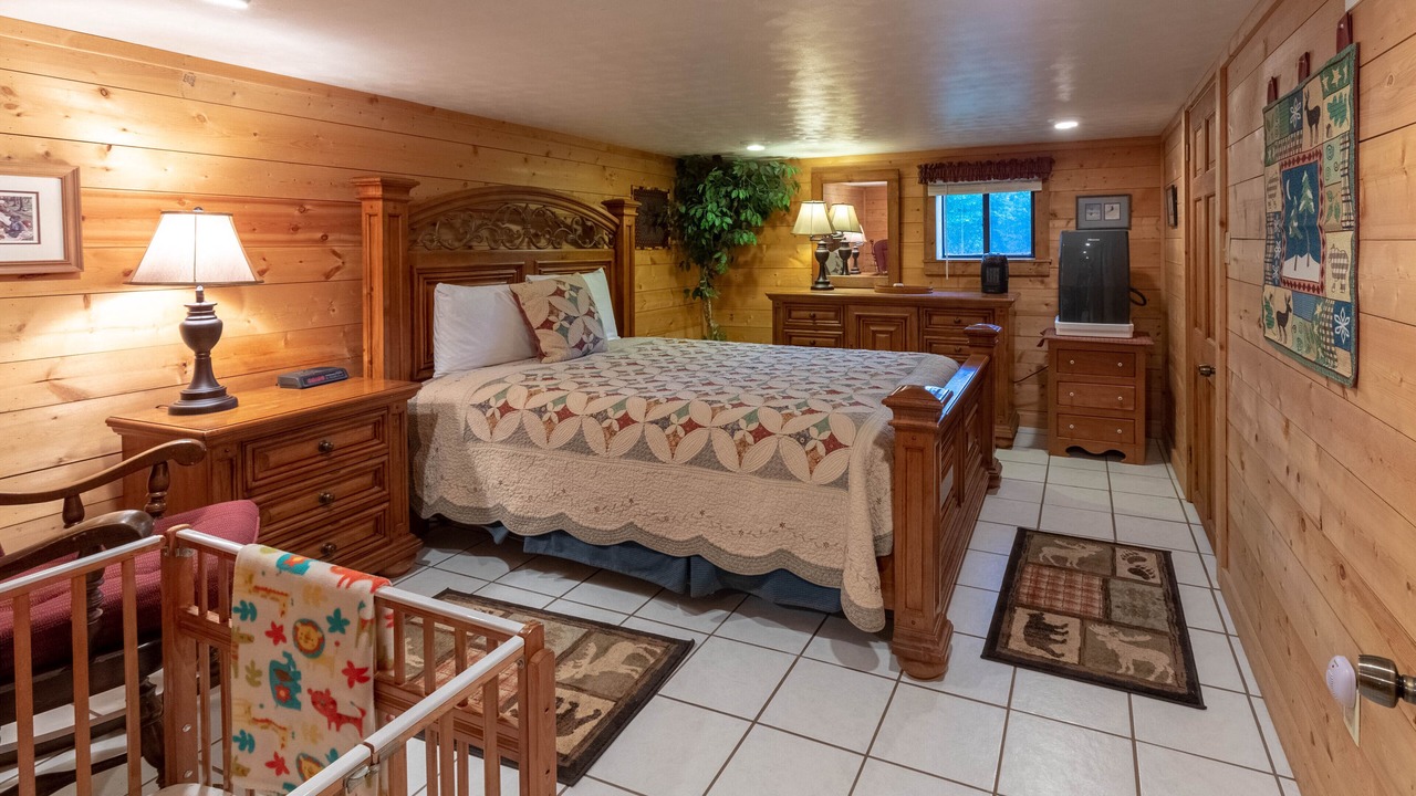 Photo of Bedroom in Bryson City