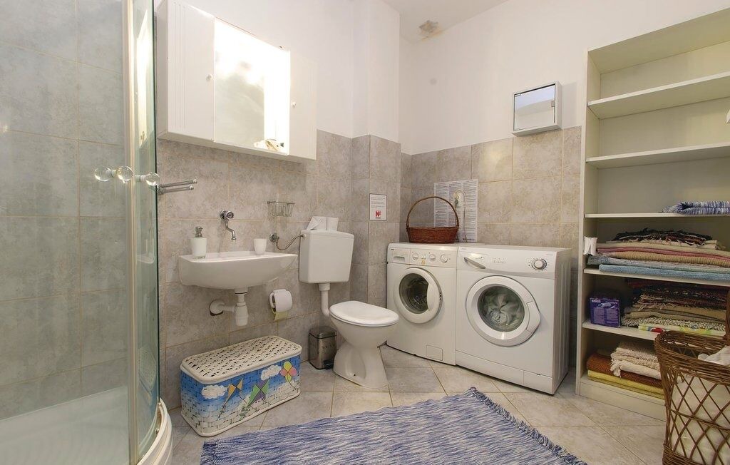 Photo of Bathroom in Pasadur
