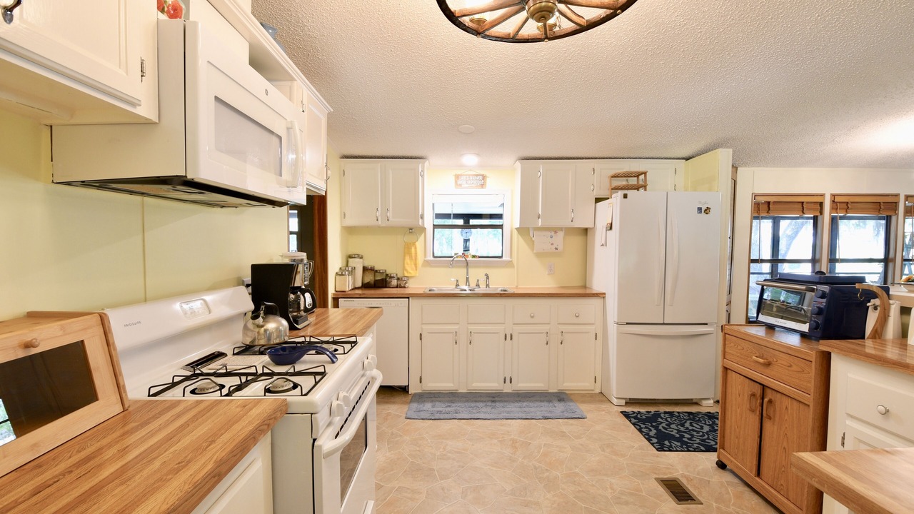 Photo of Kitchen in Green Cove Springs