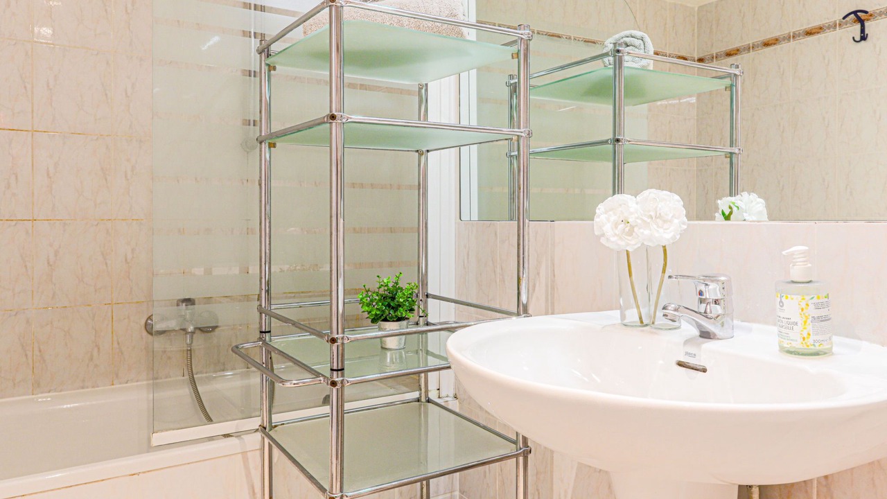 Photo of Bathroom in Nice City Centre