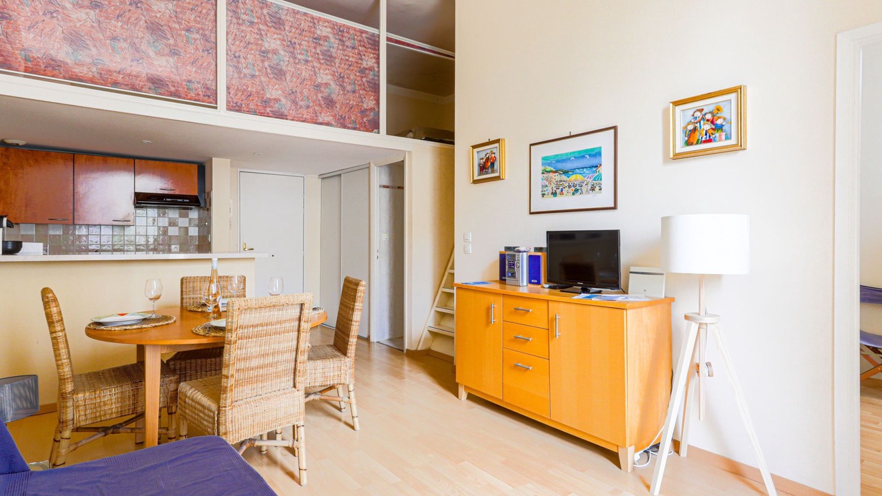 Photo of Livingroom in Nice City Centre