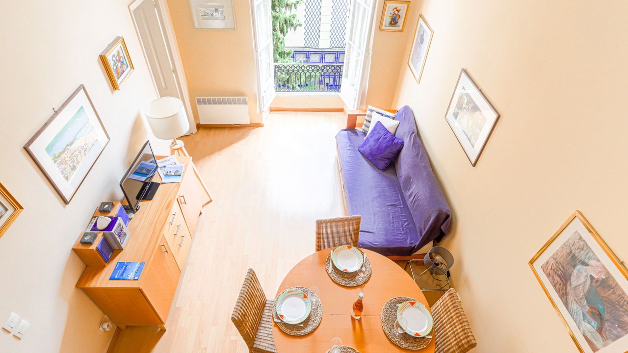 Photo of Livingroom in Nice City Centre