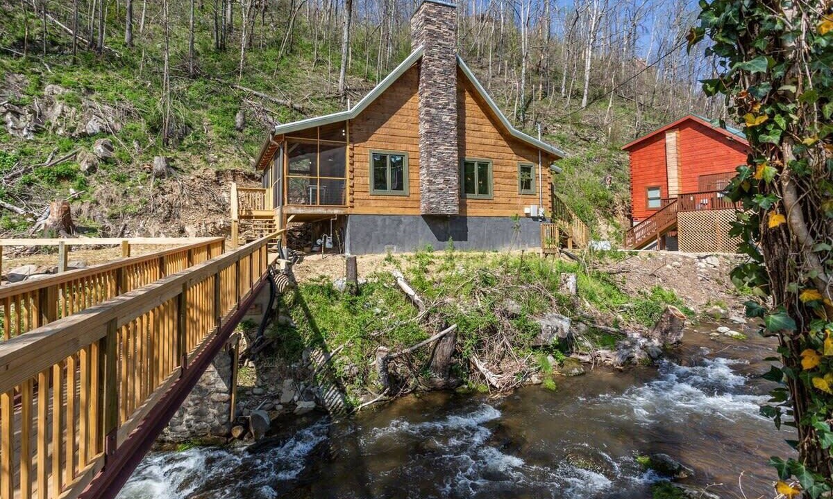 Photo of Others in Gatlinburg
