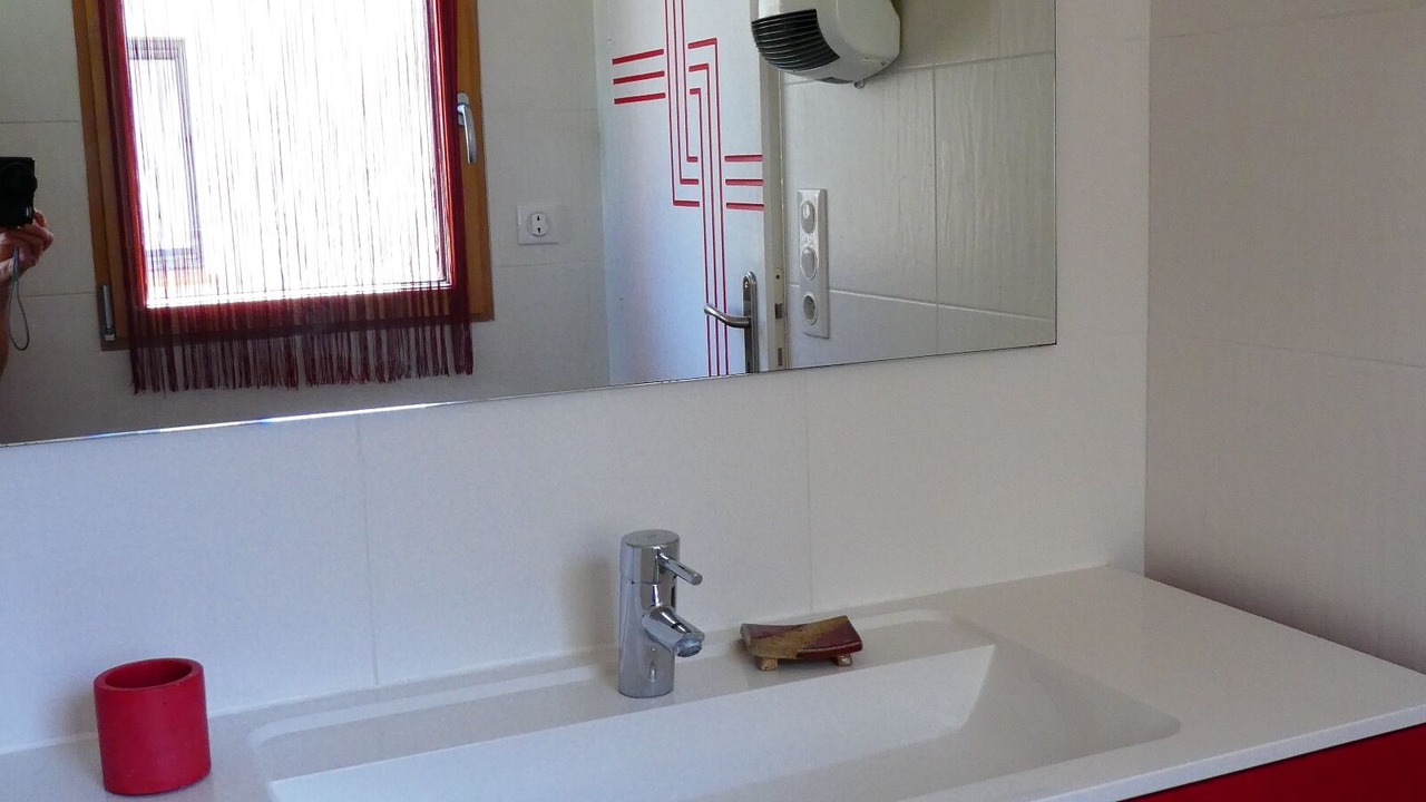 Photo of Bathroom in Locmariaquer