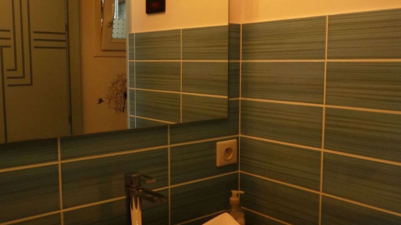 Photo of Bathroom in Locmariaquer