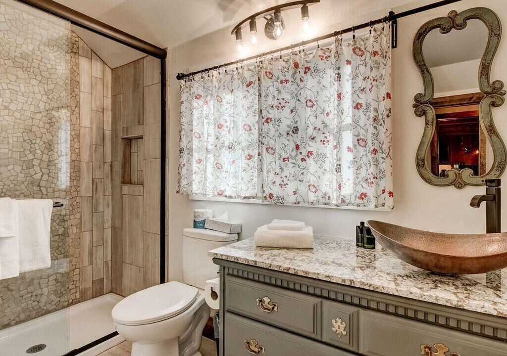 Photo of Bathroom in Bijou Pines