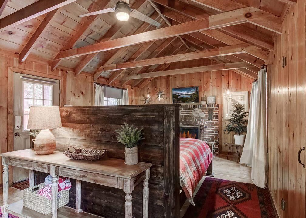 Photo of Bedroom in Bijou Pines