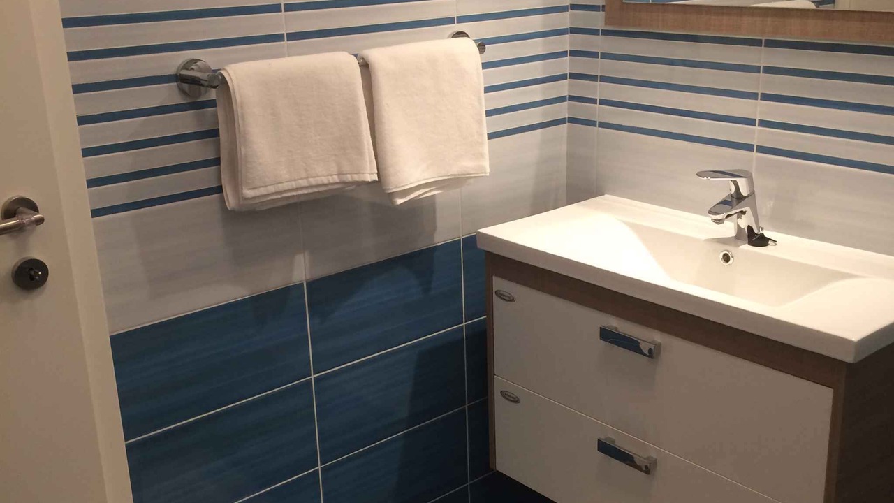Photo of Bathroom in Verunic